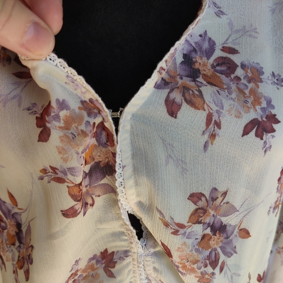 1 State 🤍 NEW Heritage Bloom floral print peplum blouse - Picture 3 of 11